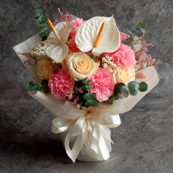 Golden Hush — White Anthuriums and Champagne Roses